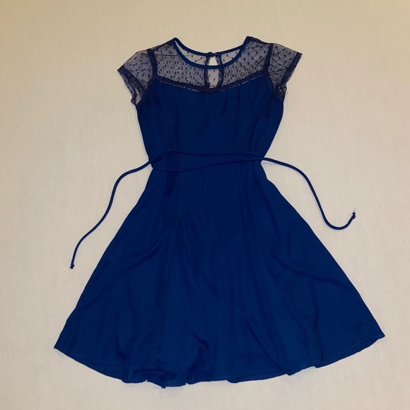 Blue girls dress - Picture 1 of 3